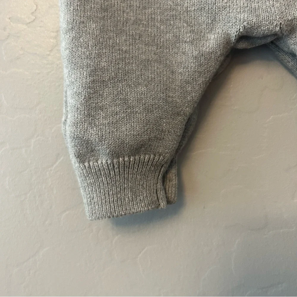 ⭐️Baby Gap gray pink and white smile sweater one piece outfit size newborn